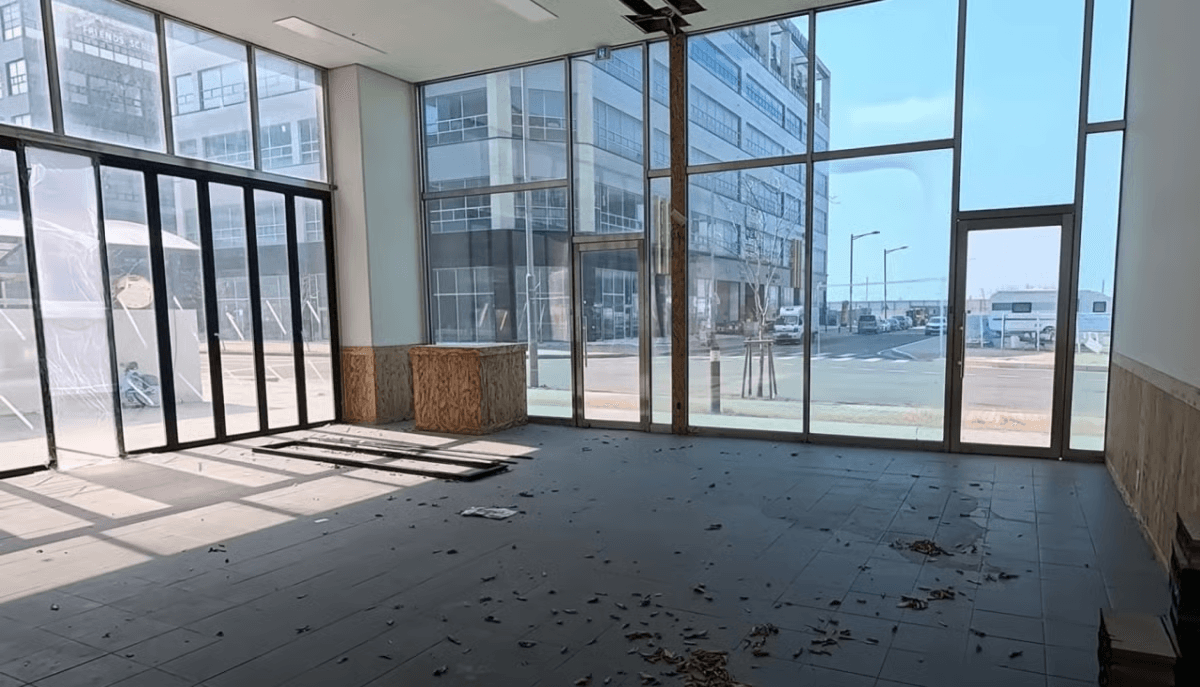 신당역 지하상가 창고